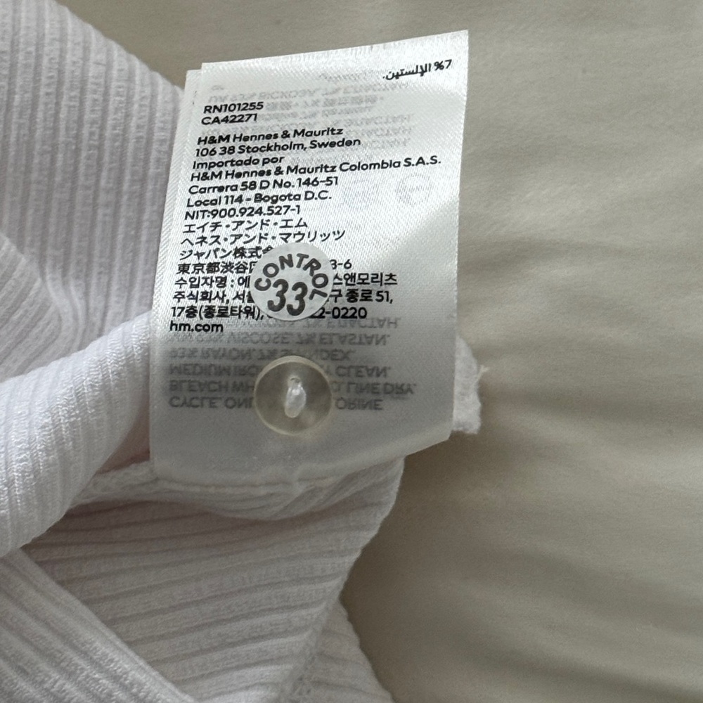 H&M Cropped Ribbed Tee - Picture 9 of 9